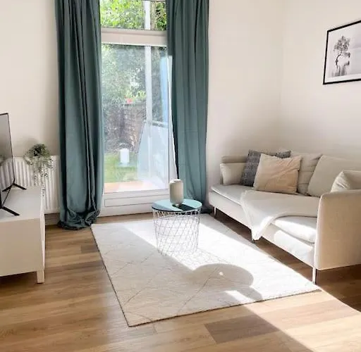 Daire Moderne Stadtruhe 2-zi-apartment Mit Privat-parkplatz Lüneburg